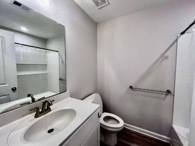 Main picture of 1800 Anointed Aly