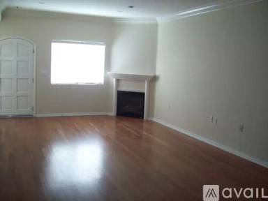 Main picture of Vantaggio Luxury Townhome