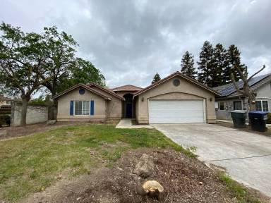 Main picture of 2824 W Delta Ave