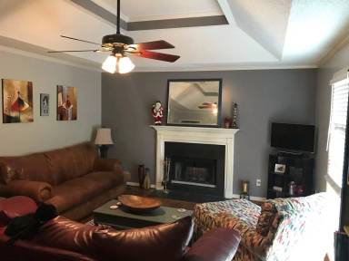 Main picture of 215 Pebble Creek Dr