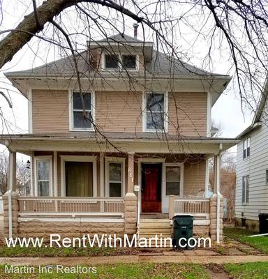 Main picture of 817 Wellington St