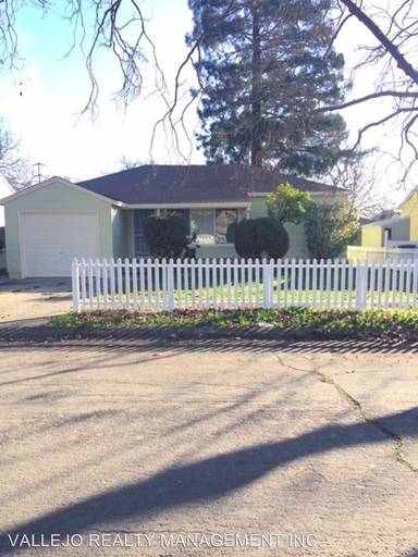 Main picture of 1165 Maple Ave
