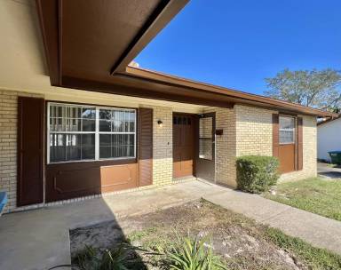 Main picture of 400 North Fowler Drive - A