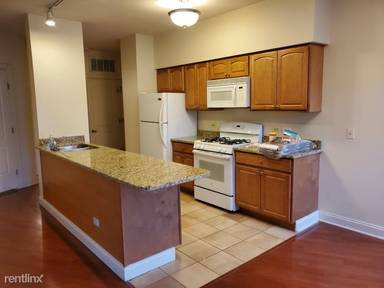 Main picture of 2318 N Milwaukee Ave