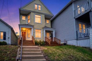 Main picture of 922 E Hamilton St