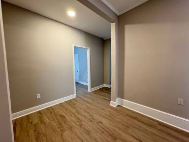 Main picture of 603 Montgomery St