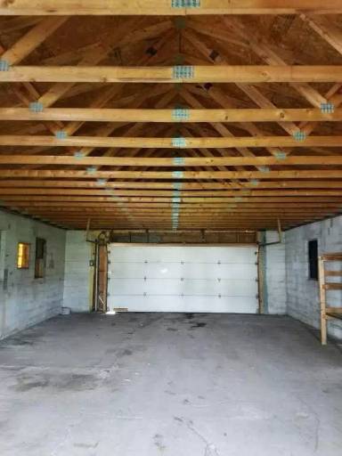 Main picture of 415 N Cowen St