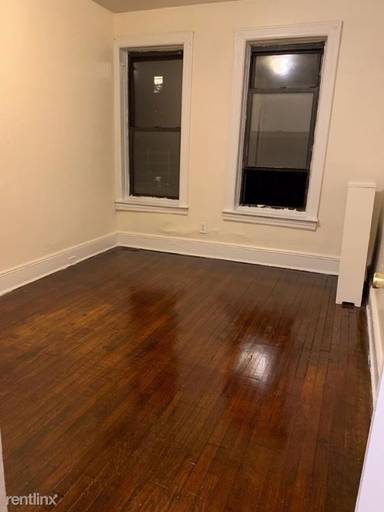 Main picture of 14356 Roosevelt Ave