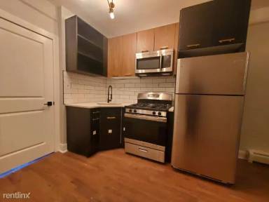 Main picture of 484 Mercer St