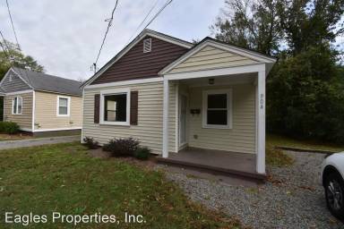 Main picture of 904 N Pineview Ave