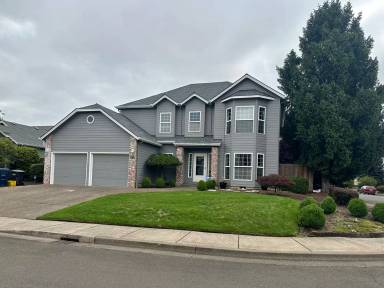 Main picture of 483 Yellowstone Dr S