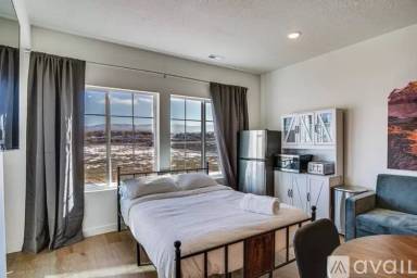 Main picture of 1822 S Sawmill Blvd