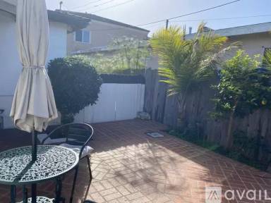 Main picture of 4752 W 170th St