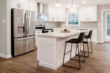 Main picture of 625 6th Ave S