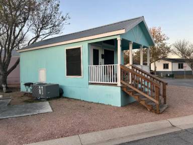 Main picture of 2211 Ashberry Ave