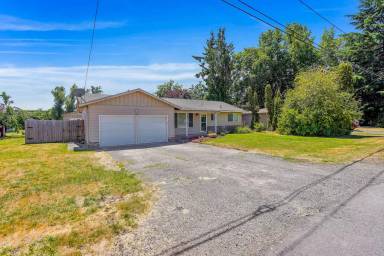 Main picture of 4394 Country Ln NE