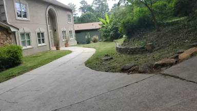 Main picture of 1932 Lake Lucerne Dr SW