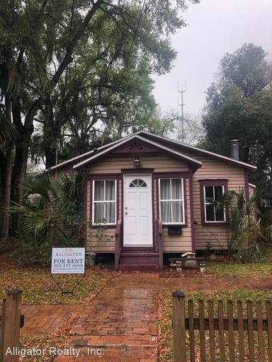 Main picture of 726 NW 4th St