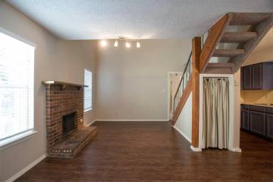 Main picture of 2810 Nueces St