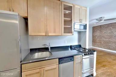Main picture of 335 E 100th St