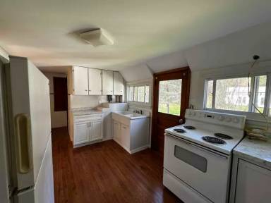 Main picture of 79 Traver Rd