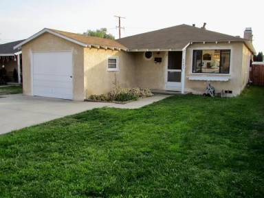 Main picture of 4942 W 130th St