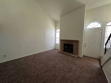 Main picture of 7813 S Laurelglen Blvd
