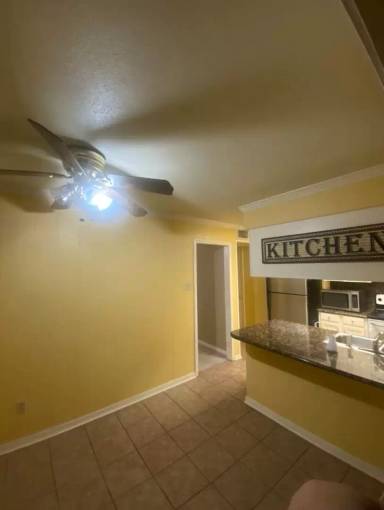 Main picture of 10116 Carlsbad Dr