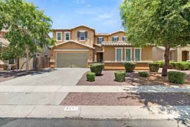 Main picture of 3448 E Merrill Ave
