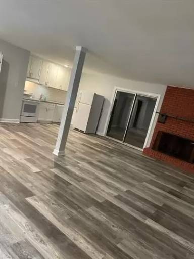Main picture of 2327 15th St NE