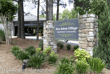 Main picture of New Salem Village