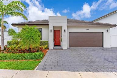 Main picture of 23439 SW 107th Pl