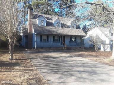 Main picture of 123 Creek Dr