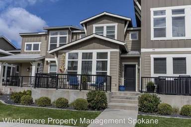 Main picture of 1920 W Summit Pkwy