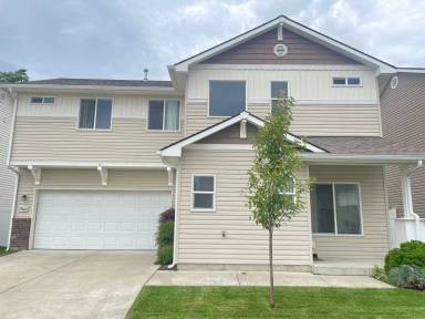 Main picture of 7860 N Leverett Ct