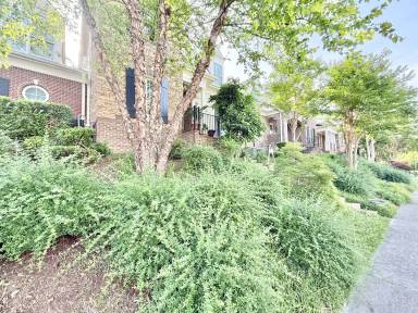 Main picture of 465 Chapel Grove Ln