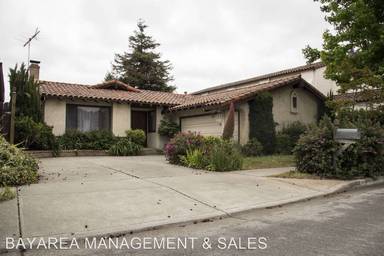 Main picture of 124 E St