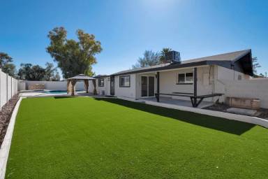 Main picture of 630 E Laguna Dr