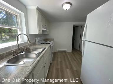 Main picture of 603 Strand Rd NE