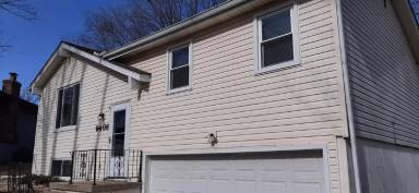 Main picture of 9408 NW 59th Ter