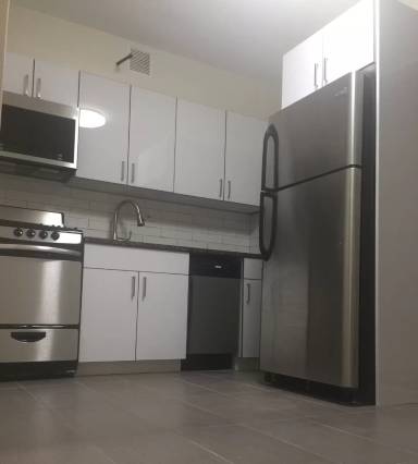 Main picture of 9 E 124th St