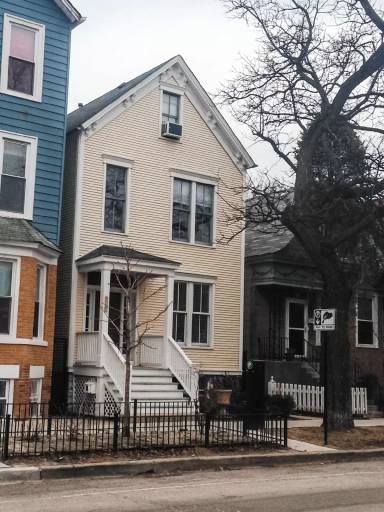 Main picture of 3319 N Southport Ave