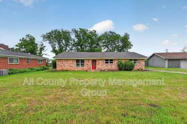 Main picture of 158 Cotillion Rd