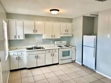 Main picture of 1885 N Crystal Lake Dr