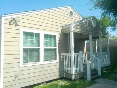 Main picture of 2614 Cleo St