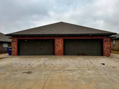 Main picture of 1842 Post Oak Rd
