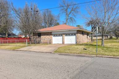 Main picture of 1806 Culver St