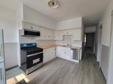 Main picture of 174 3rd St