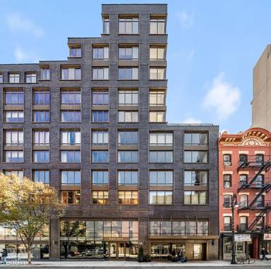 Main picture of 196 Orchard St