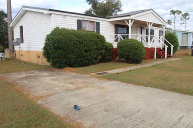 Main picture of 609 Sapling Ln